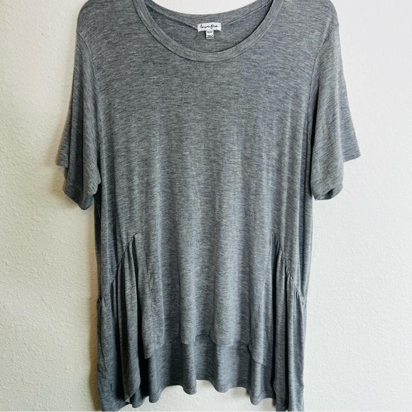 Love, Fire | gray super soft tee - Picture 1 of 3